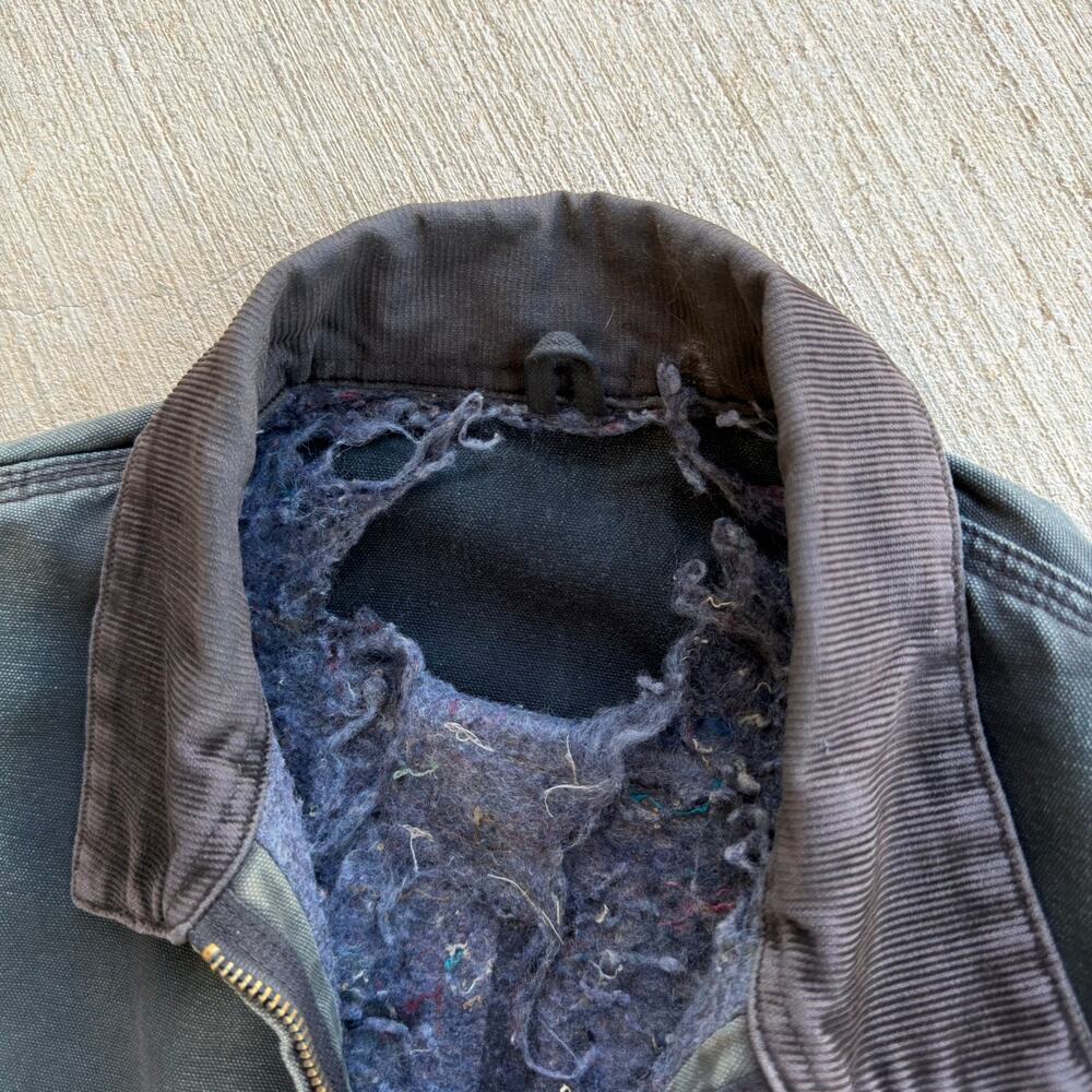 Carhartt faded black detroit work wear jacket - Picture 6 of 9